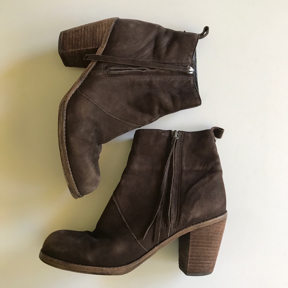 dolce vita leather fringe ankle heel boot zipper